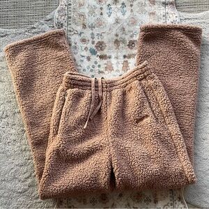 SKIMS Teddy Joggers in Tigers Eye